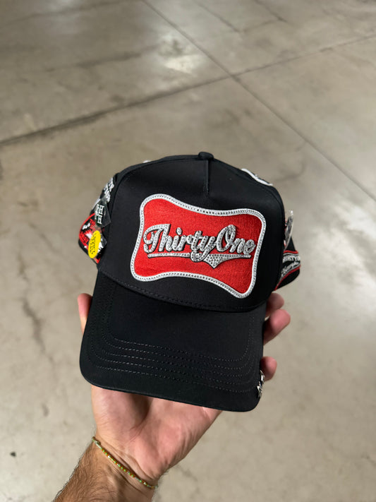 31 hats Varsity y una gorra de regalo